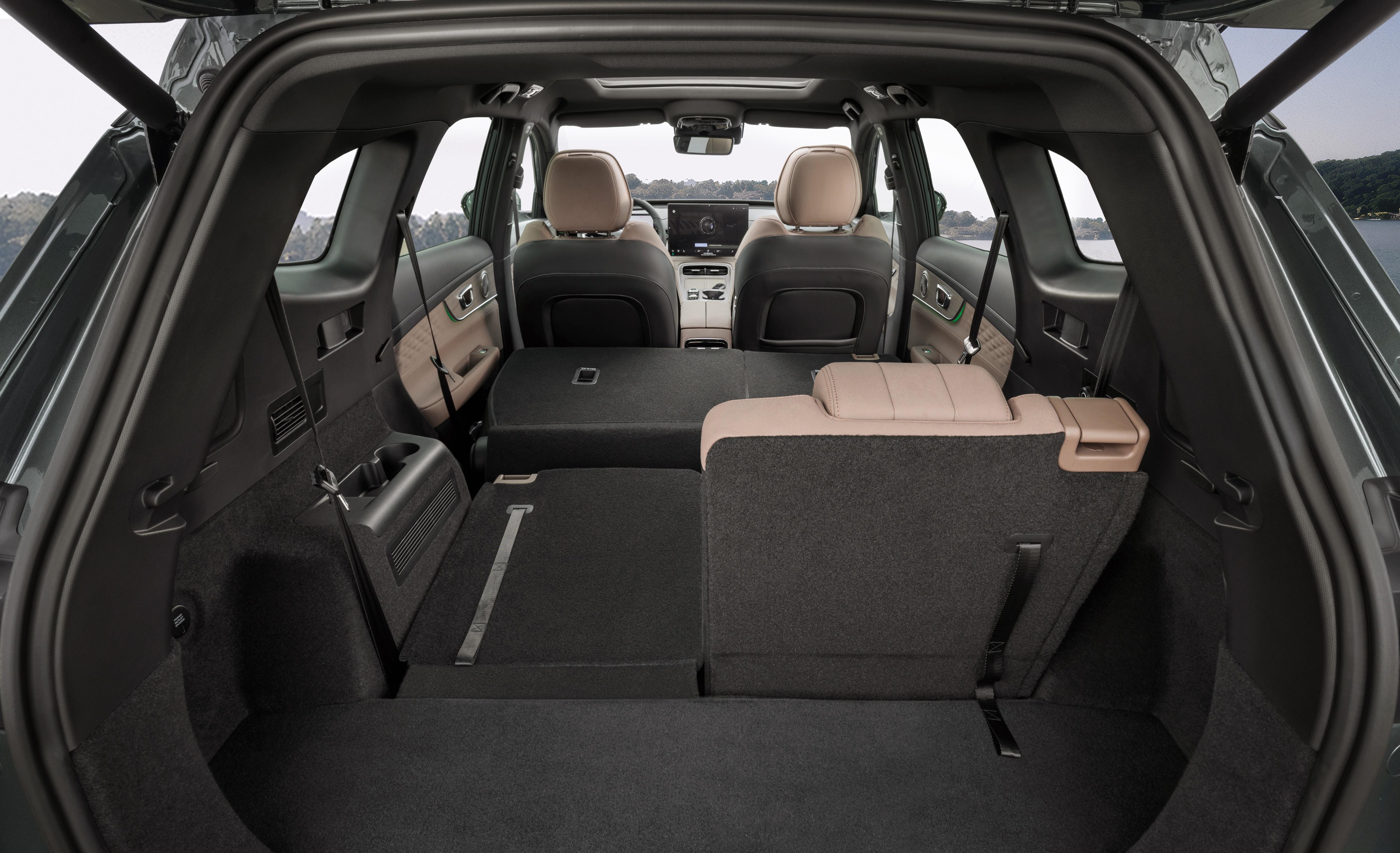 Трансформируемый салон