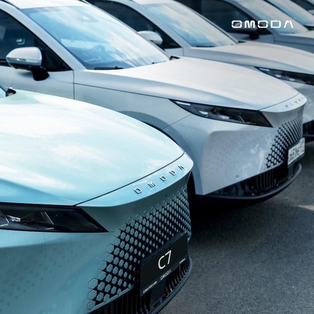 Палящее солнце и жара или пронизывающий ветер и дождь — не так важно, в какую погоду вы сели за руль OMODA C7