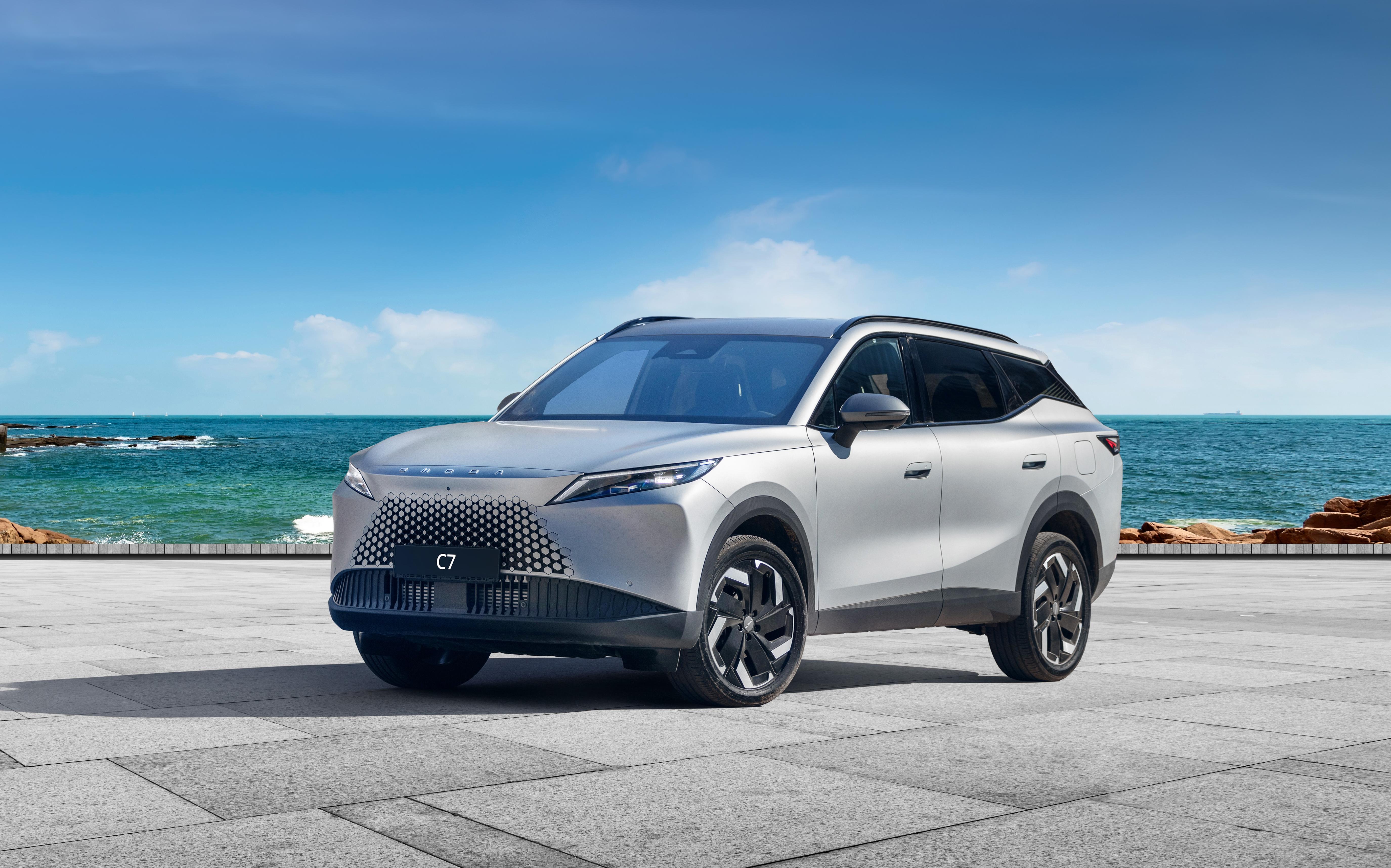 OMODA C7: практичный кроссовер для него и для нее