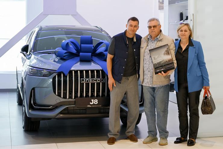 Год за рулем JAECOO J8: отец олимпийского чемпиона Александра Легкова поделился впечатлениями о флагманском кроссовере