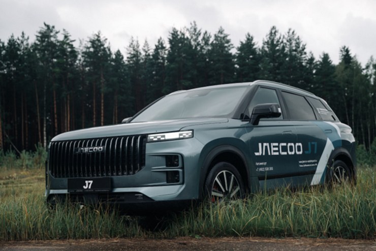 JAECOO J7 — тот самый случай, когда машина выглядит стильно в городе, но при этом готова к бездорожью без вопросов!