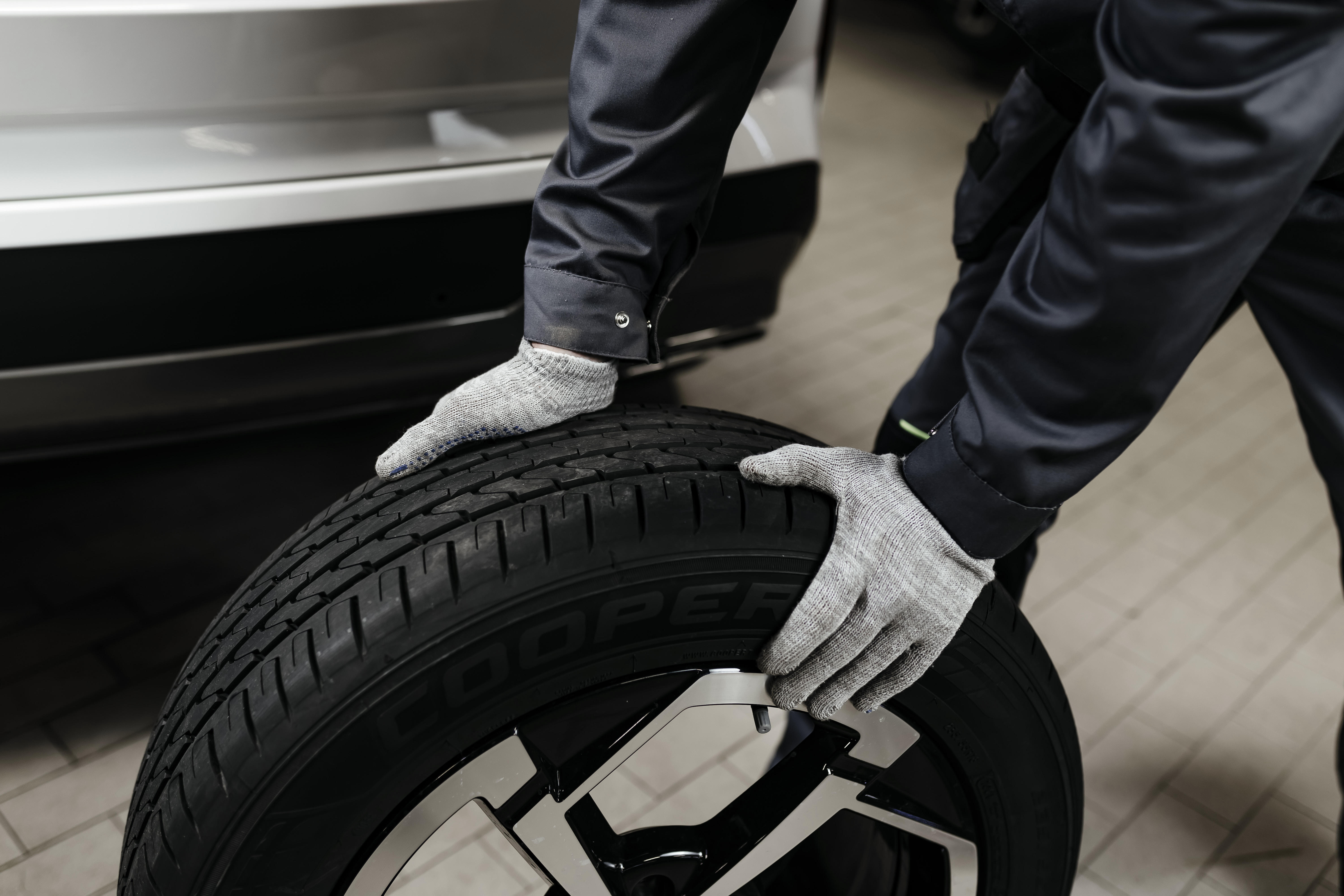 Сезонный шиномонтаж