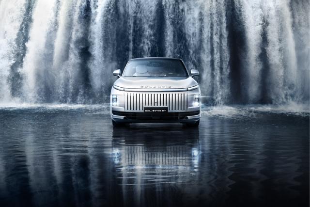 Рассрочка под 0,01% и снижение кредитной ставки на новый гибридный автомобиль EXLANTIX ET*