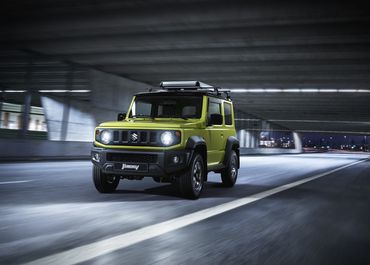 ЛЕГЕНДАРНЫЙ ВНЕДОРОЖНИК JIMNY ПРАЗДНУЕТ 50-ЛЕТИЕ