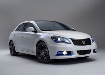 Новые версии седана Kizashi