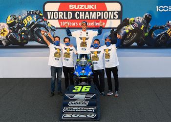 Сразу два почетных трофея