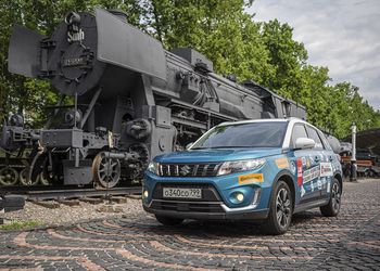 SUZUKI VITARA ОДЕРЖАЛА ПОБЕДУ В ГОНКЕ СО СКОРОСТНЫМ ПОЕЗДОМ