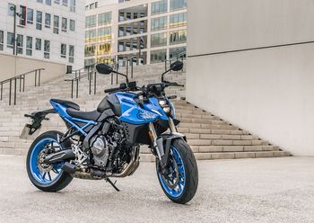 СТИЛЬНЫЙ НЭЙКЕД «НОВОЙ ЭРЫ» GSX-8S