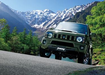 SUZUKI JIMNY СТАЛ ЛУЧШИМ КОМПАКТНЫМ ВНЕДОРОЖНИКОМ ГОДА