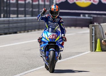 SUZUKI ВЫИГРАЛА ГОНКУ В MOTO GP