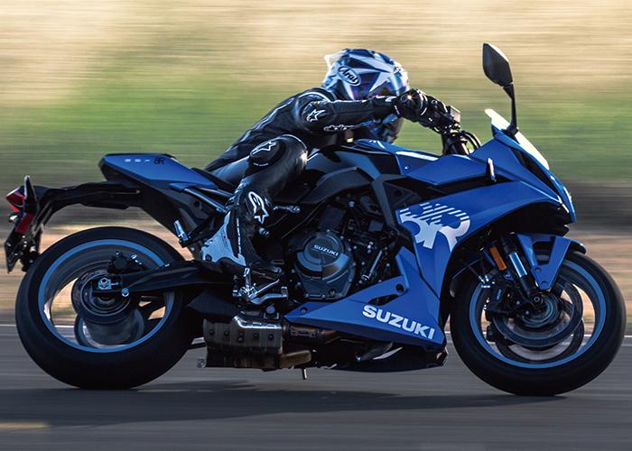 SUZUKI GSX-8R НА ВЫСТАВКЕ EICMA 2023 