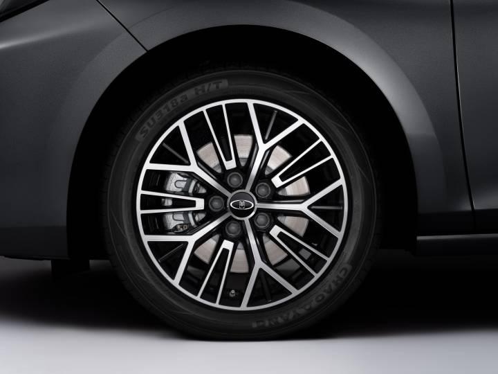 Литой диск диаметр 17"