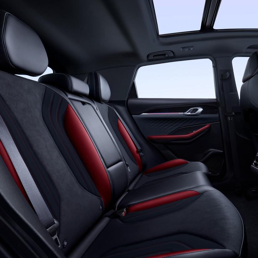 Задние сиденья