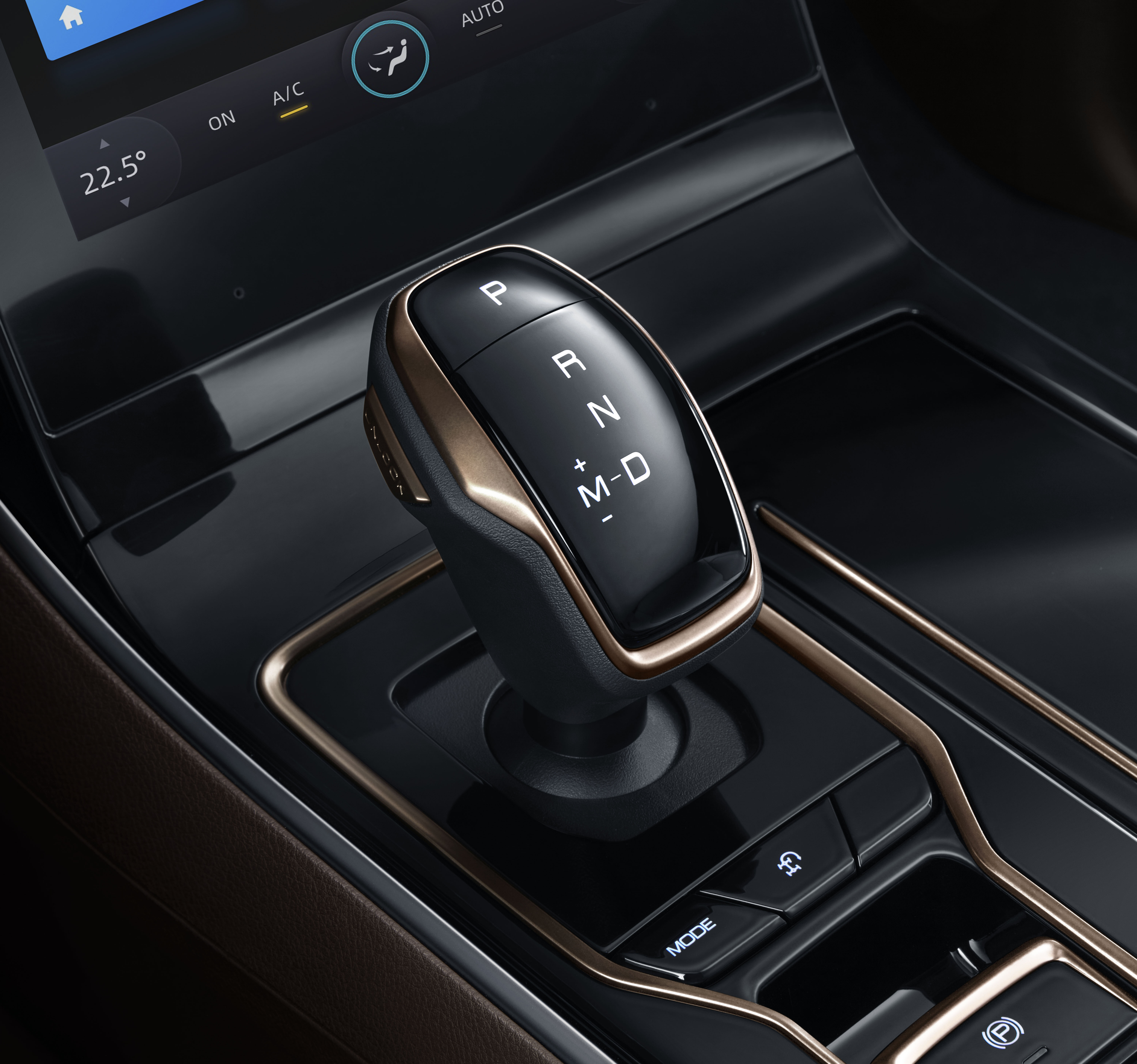 Двигатель и трансмиссия