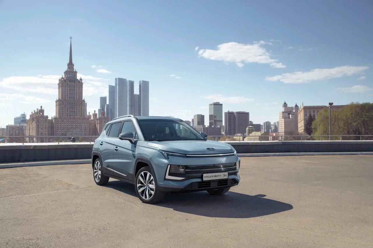 РАЗРУШАЕМ МИФЫ ОБ ЭЛЕКТРОМОБИЛЯХ НА ПРИМЕРЕ ШУСТРОГО КРОССОВЕРА «МОСКВИЧ 3е»
