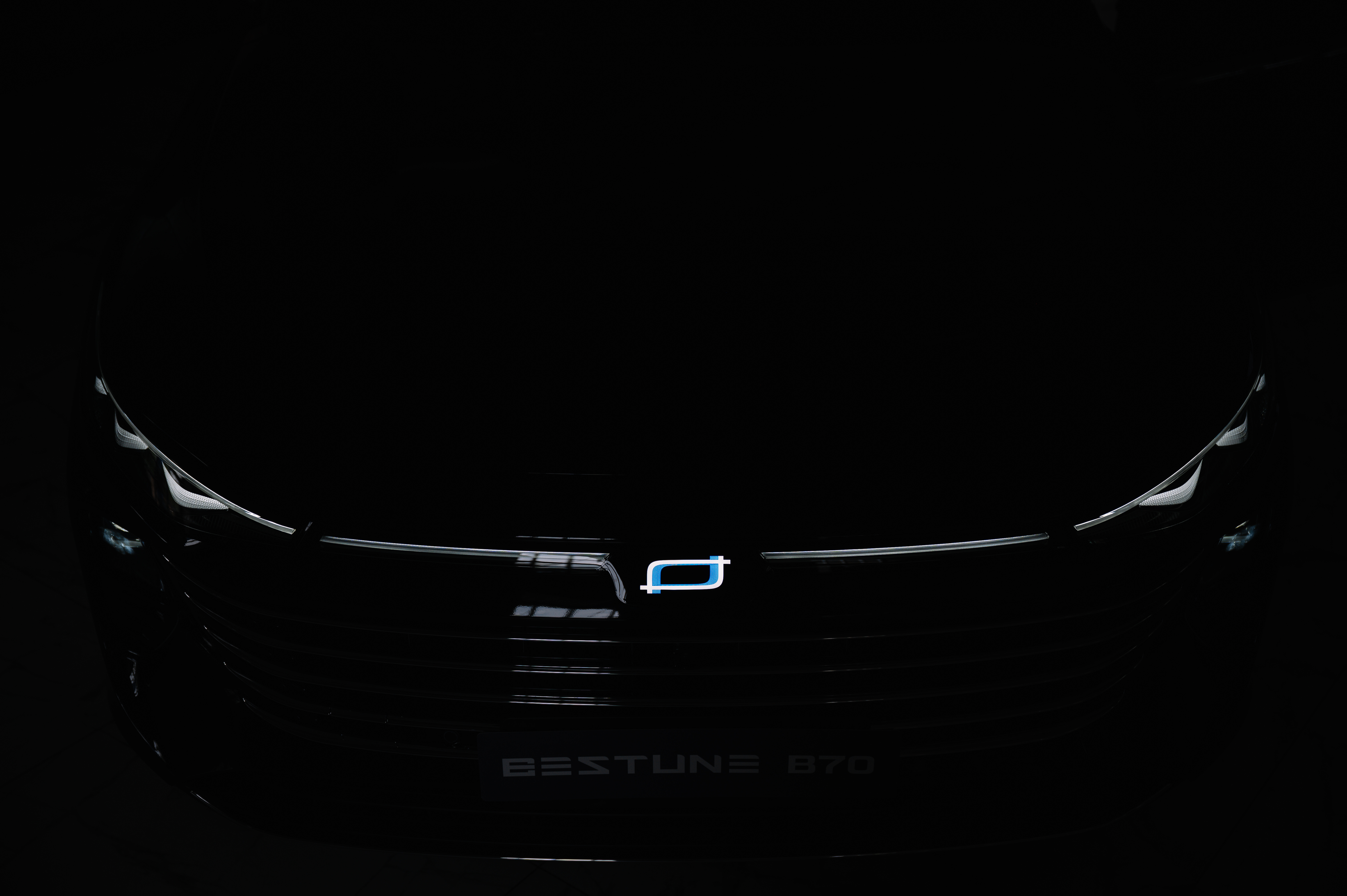 Горячая линия</br>8 800 3 334 335