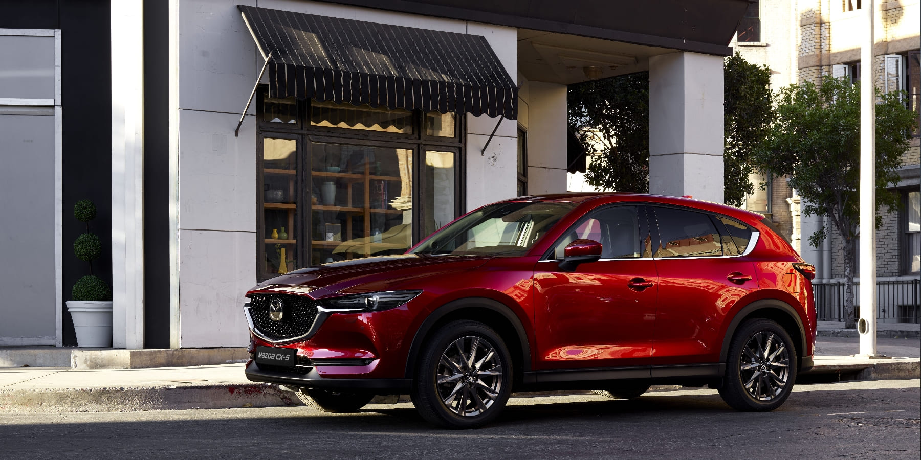 Стиль, надежность, скорость и суперцена: обновленная MAZDA CX-5