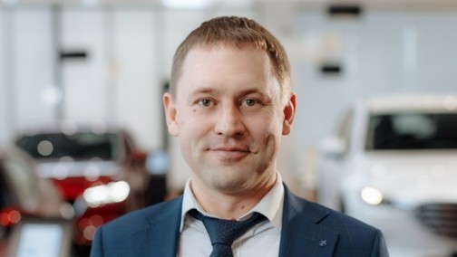 ХРЕБТОВ ДЕНИС