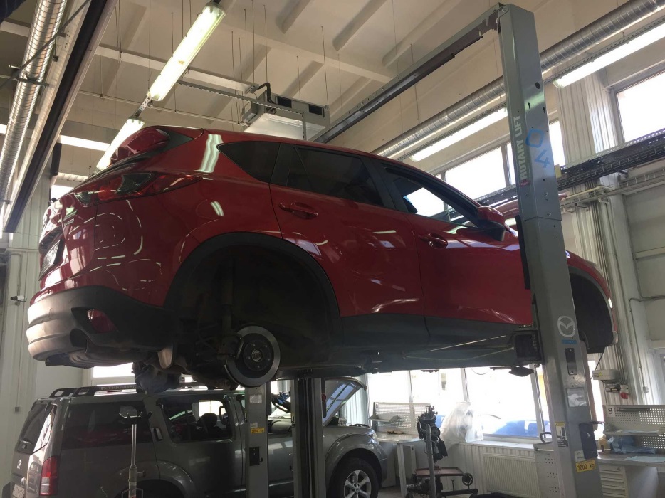 Техническое обслуживание Mazda