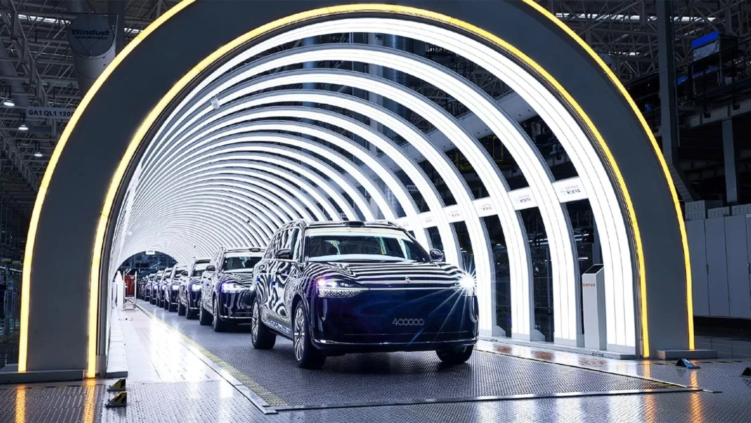 Завод SERES выпустил 400 000 автомобиль AITO SERES