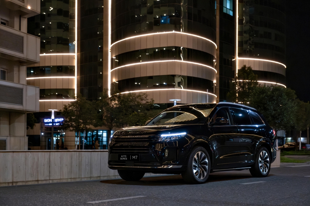 На AITO SERES M7 – в уникальные пейзажи Чечни