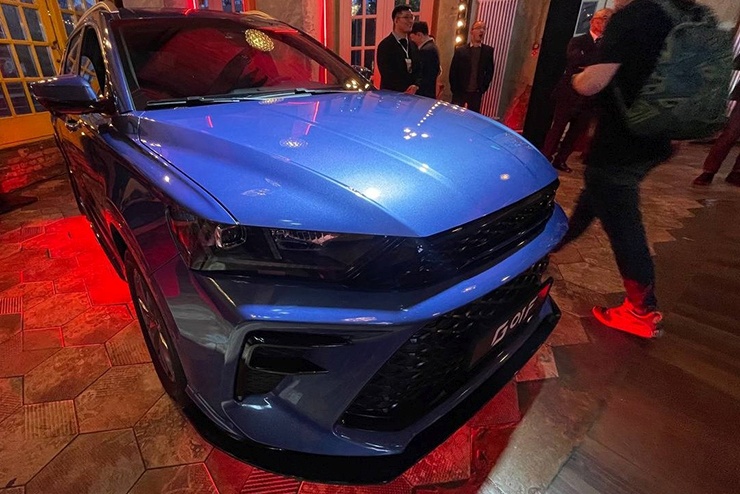 Сайт IXBT.com о выходе марки SWM