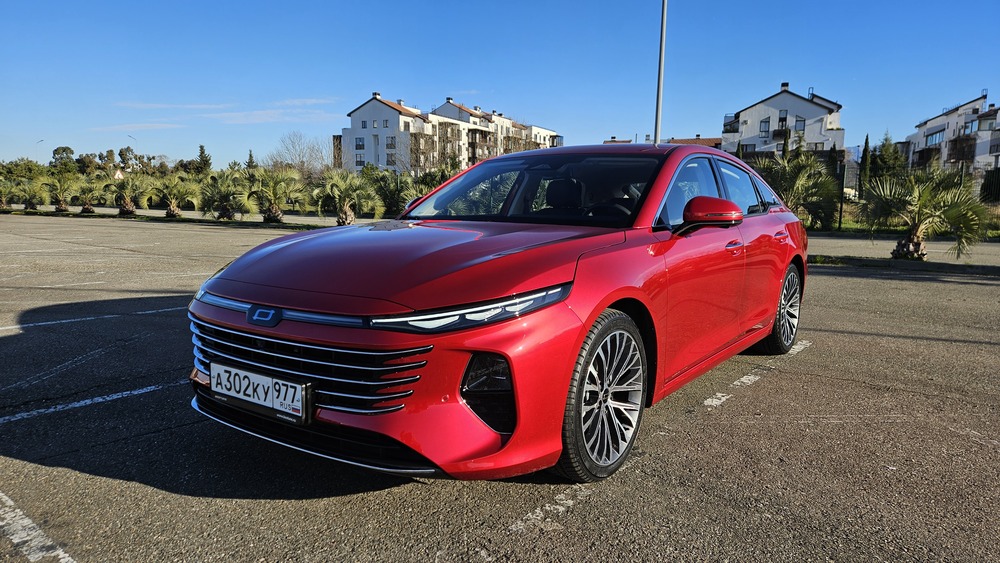 Замена «Октавии» и конкурент «Москвича». Наш тест-драйв обновленного лифтбека Bestune B70