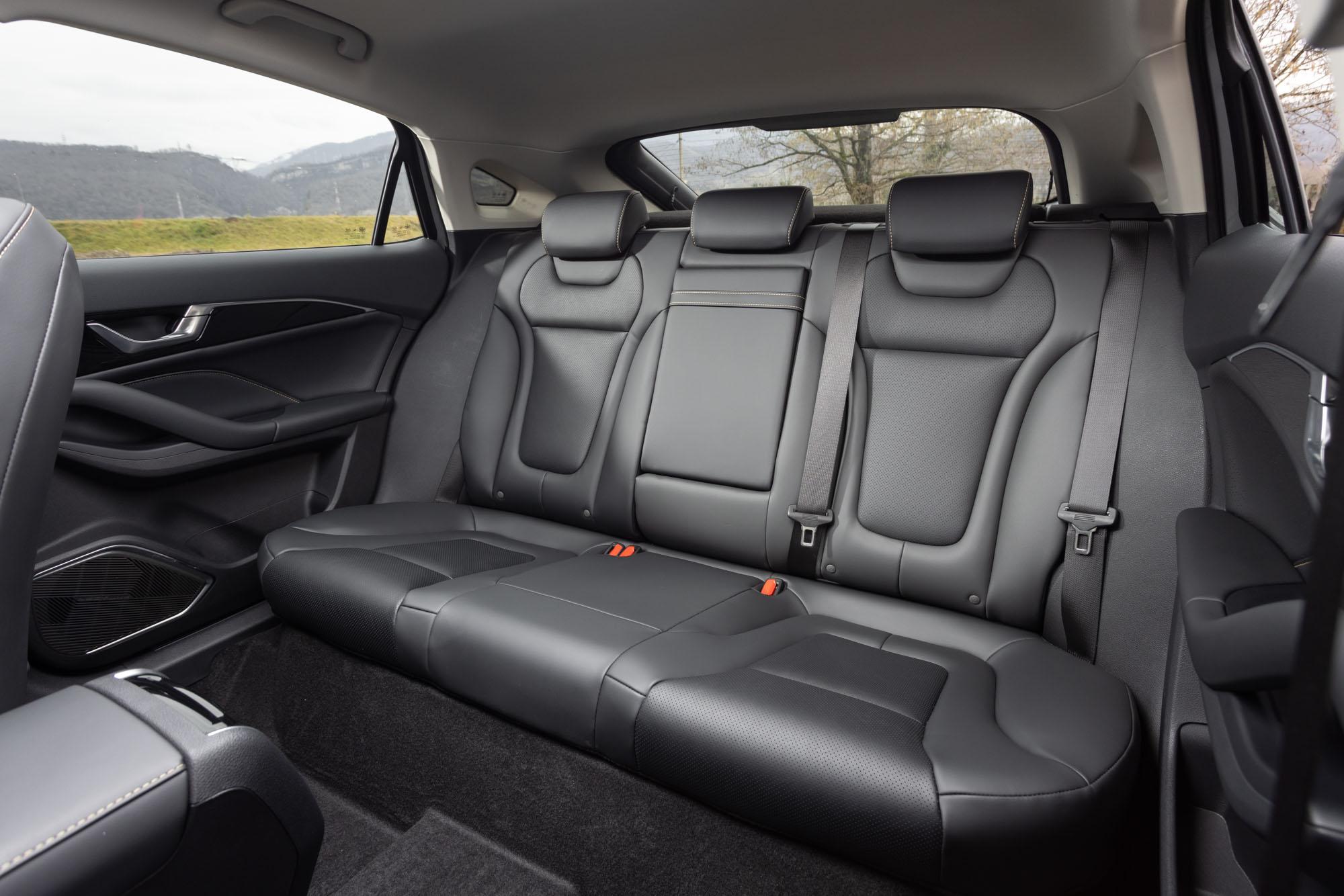 Просторный салон