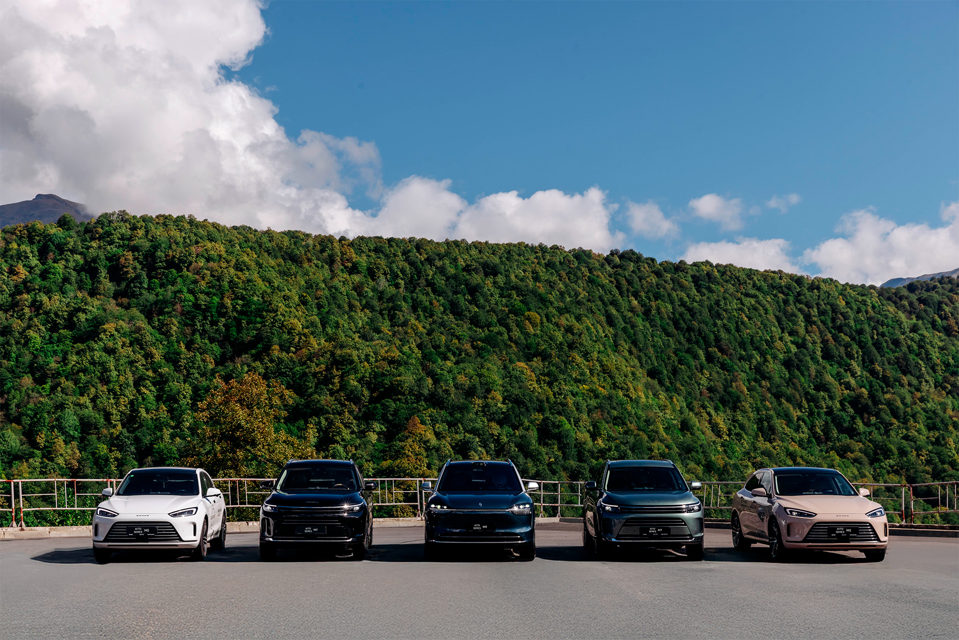 AITO SERES отмечает первый год на российском рынке