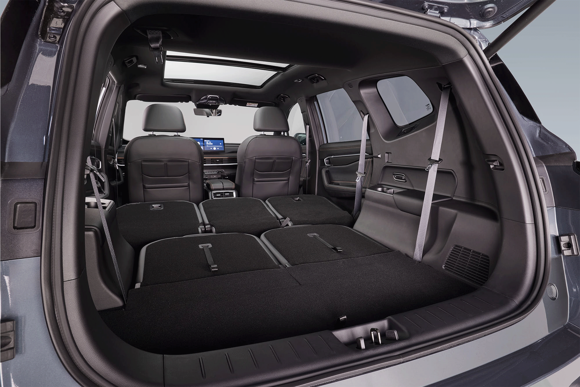 Багажное отделение и трансформация салона