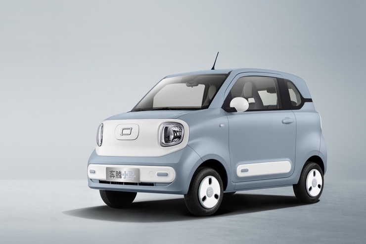 BESTUNE PONY празднует 100 000 продаж и встречает лето в новом цвете