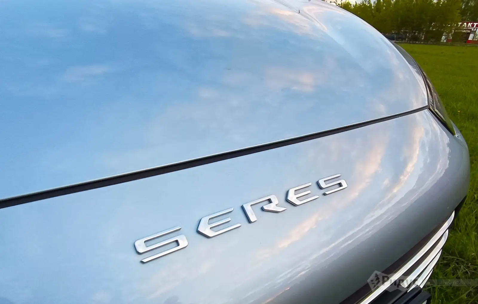 «Porsche» из Поднебесной: тест-драйв последовательного гибрида SERES M5