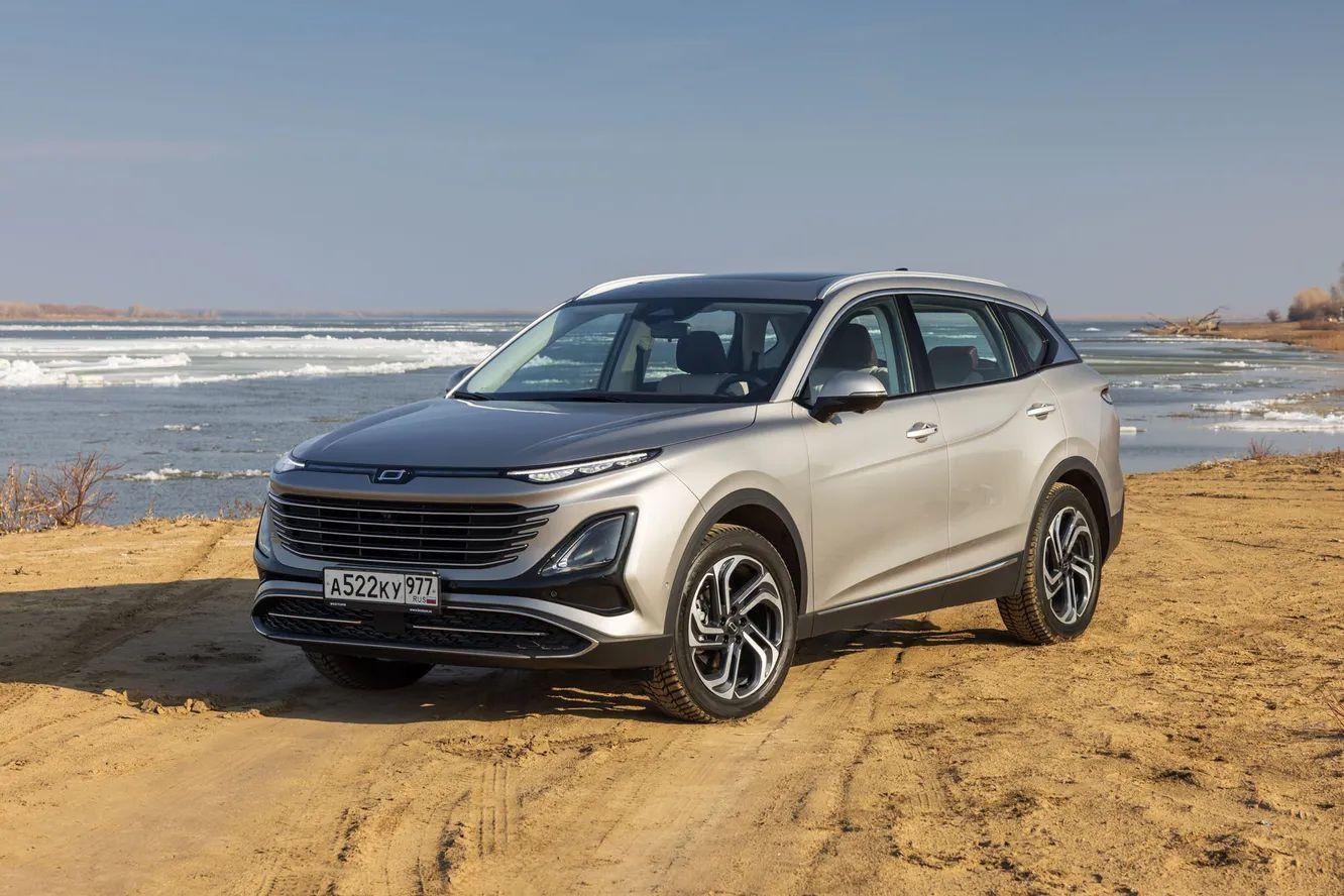 Дизайн, вместимость, инновации: чем хорош новый кроссовер Bestune T90