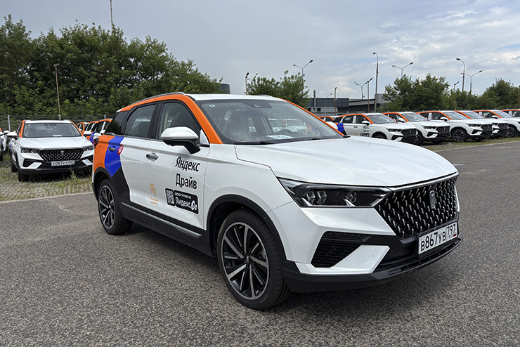 ФАВ-Восточная Европа» и Яндекс Драйв: первая партия автомобилей BESTUNE T77 уже на дорогах