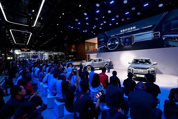 Интеллектуальные разработки JAC Motors на автосалоне в Чэнду