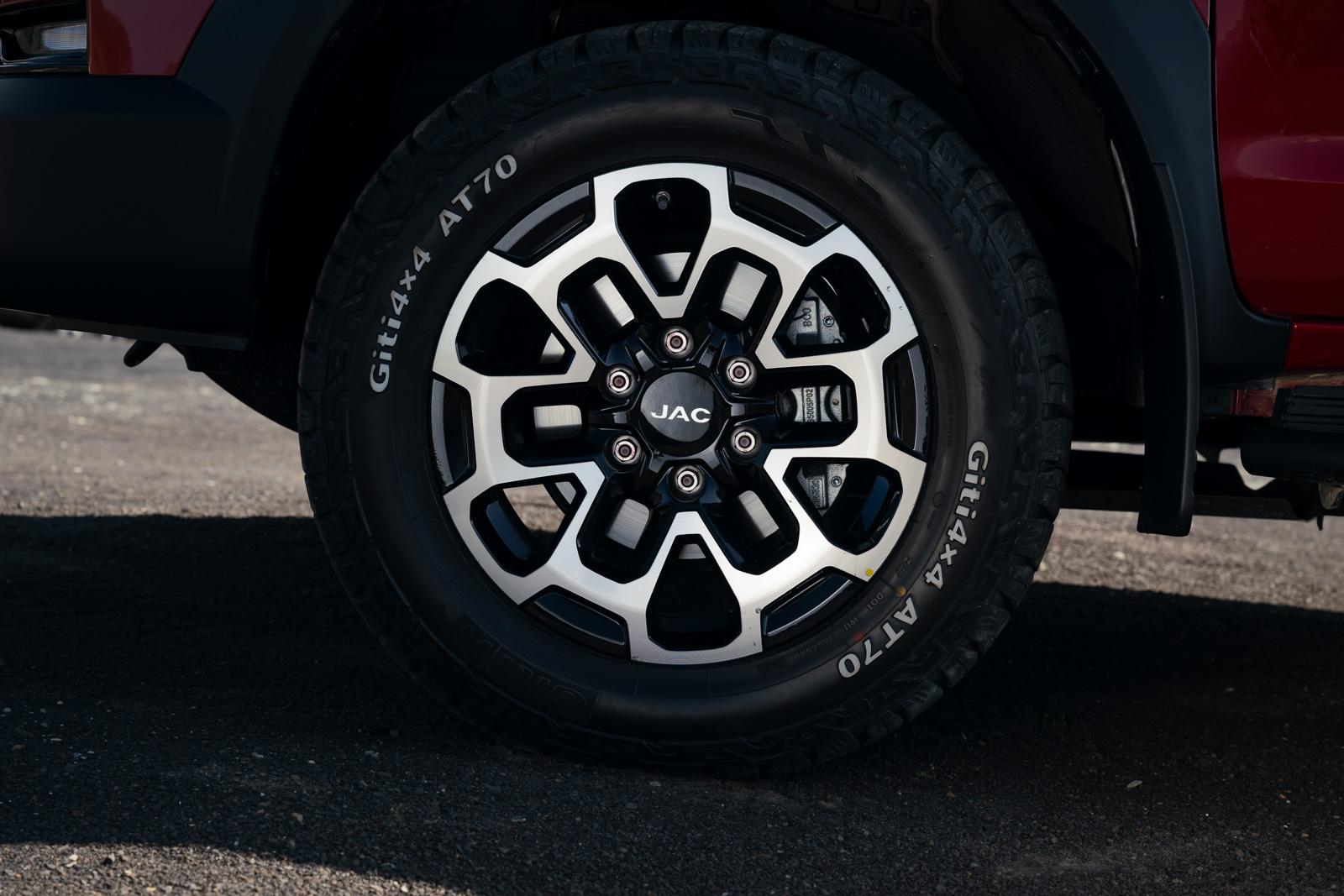 Колеса JAC T9 - шины Giti 4x4 AT70