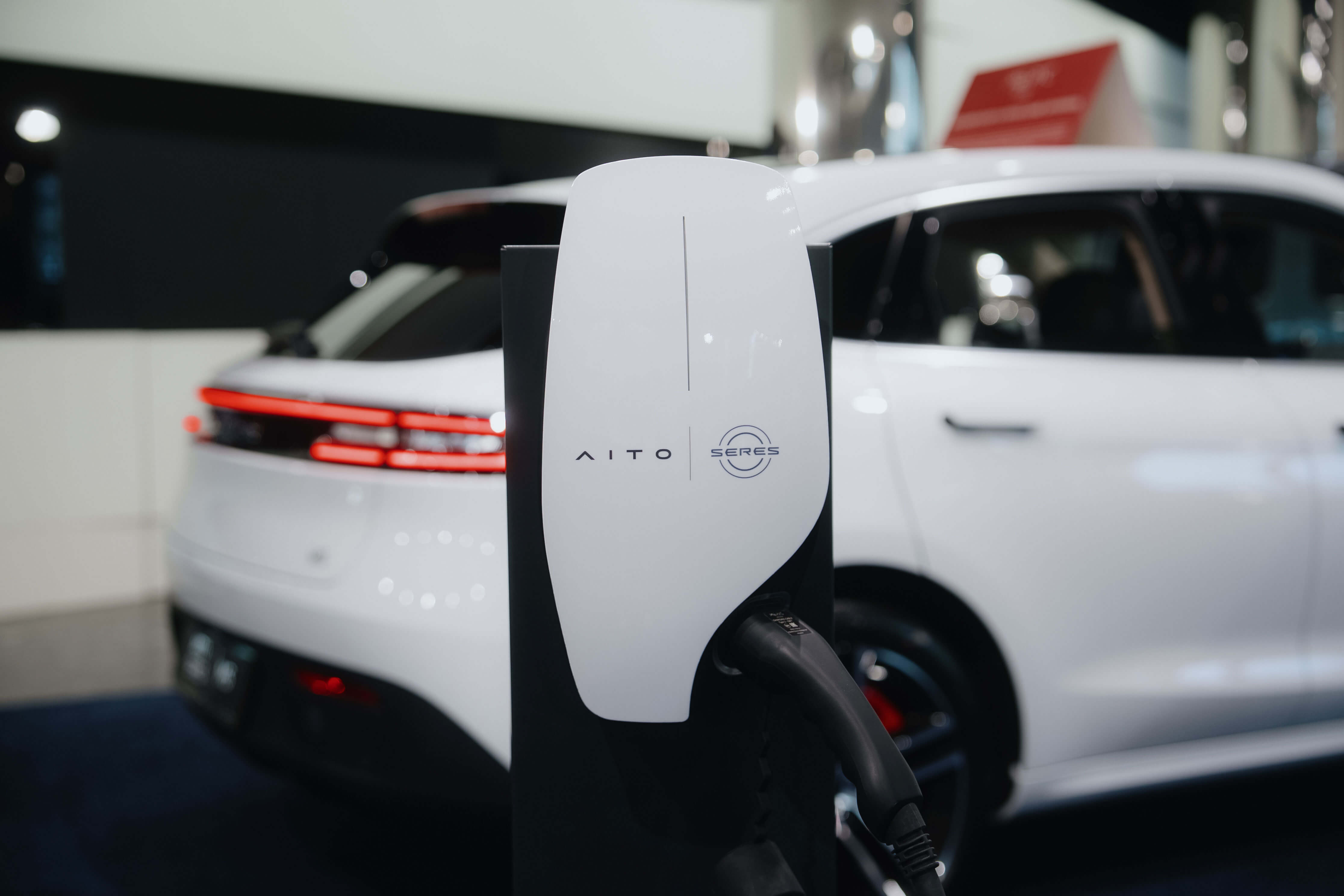 Пожизненная гарантия на зарядные станции AITO SERES Wall-E