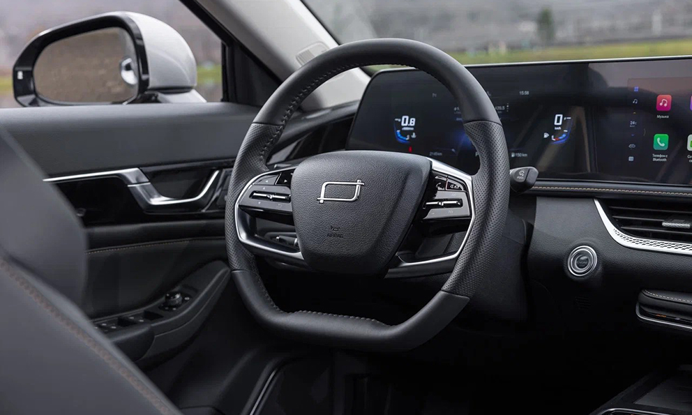 Эргономика премиум-класса для российских дорог: как в новом BESTUNE B70 продумали каждую деталь для комфорта водителя