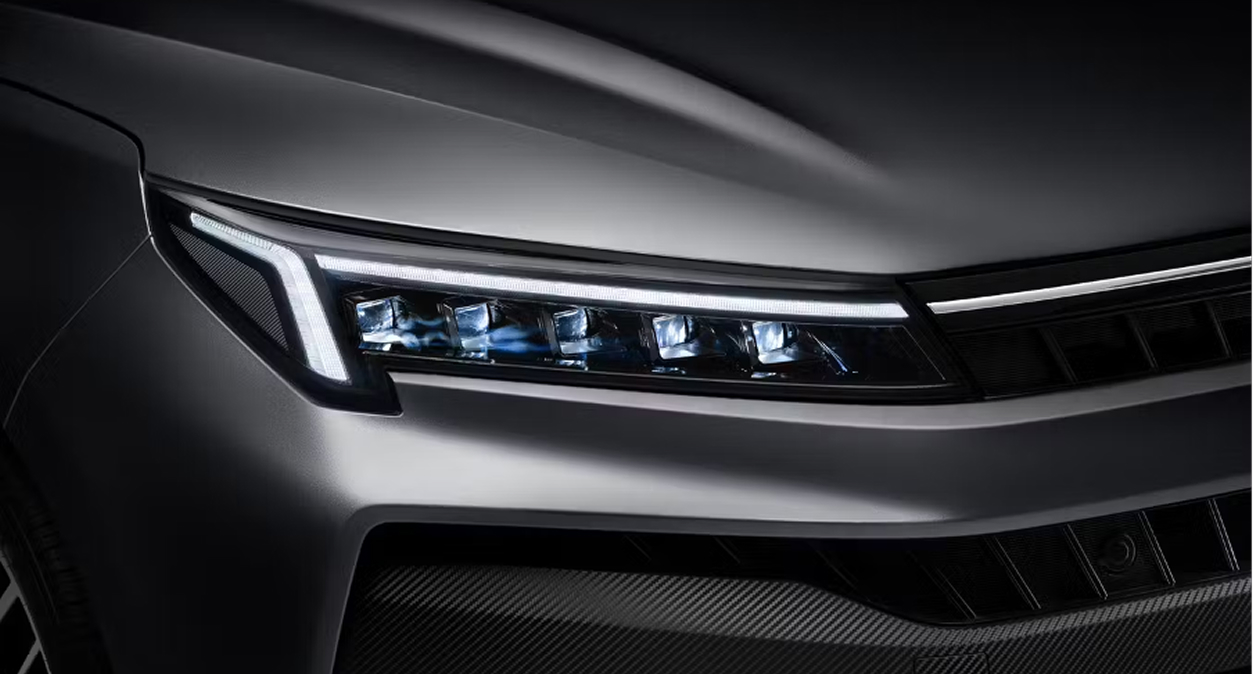 «МОСКВИЧ 6» получил полностью светодиодную оптику нового поколения