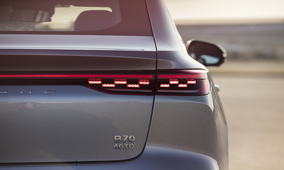 Современная система безопасности: как BESTUNE B70 защищает водителя и пассажиров