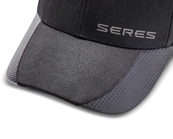 Черная бейсболка SERES с карбоновой вставкой