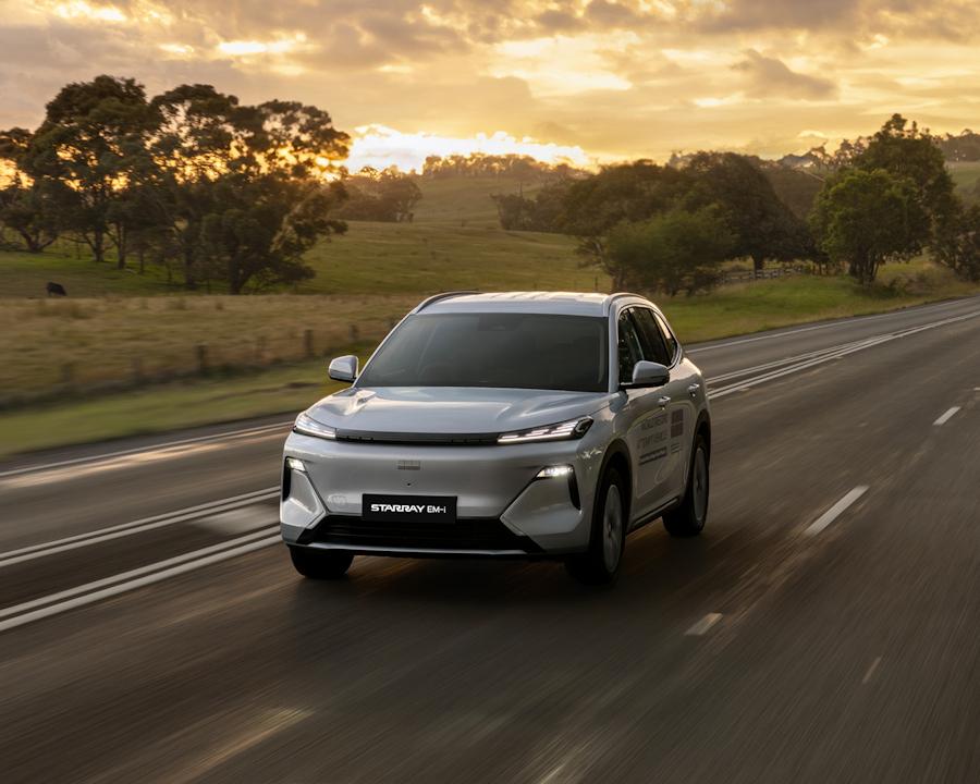 Гибридный кроссовер Geely EX5 EM-i установил рекорд Гиннесса по топливной эффективности