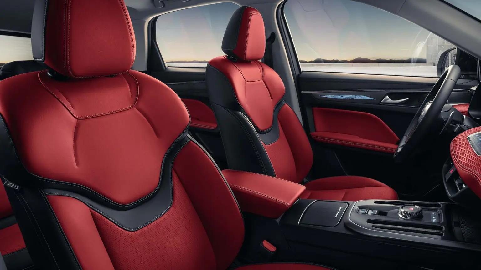 Haval F7 vs F7x 2026: мощность, привод и багажник — что лучше после рестайлинга?