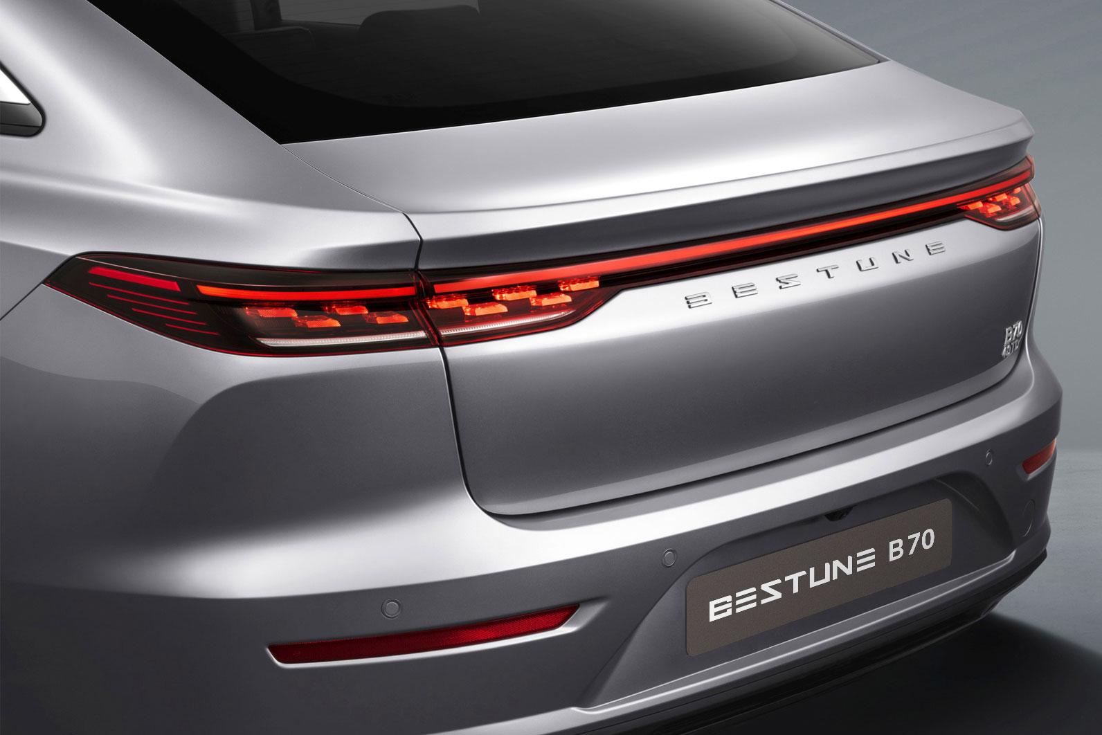 Узнаваемый дизайн задних светодиодных фонарей