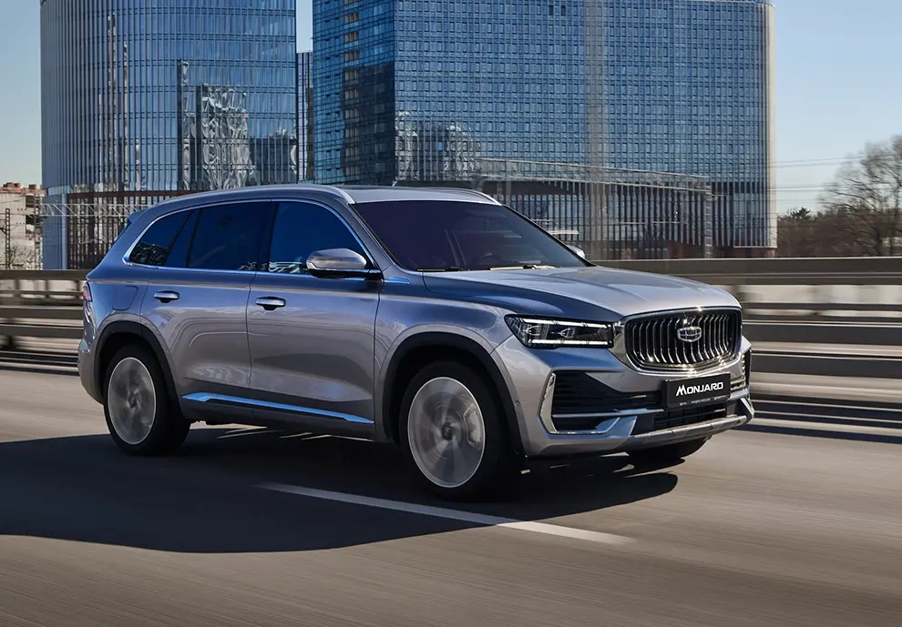 Geely представляет обновленную базовую версию кроссовера Geely Monjaro в России