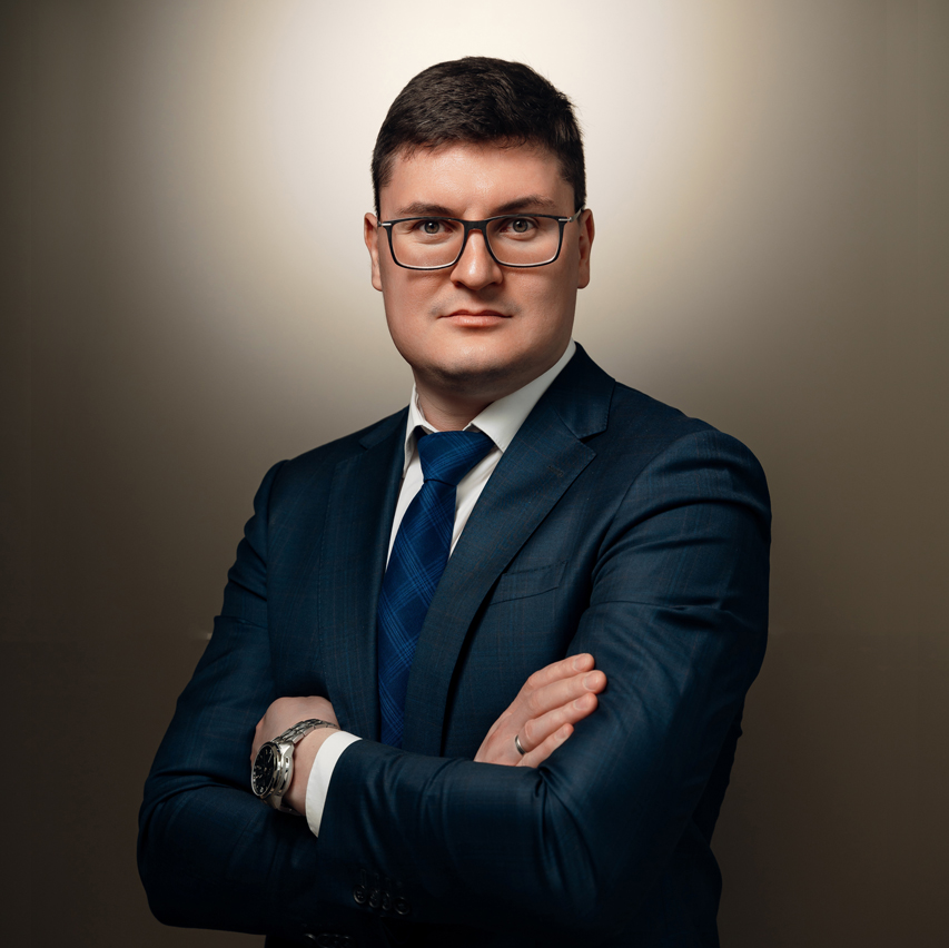 Алексей Иванов