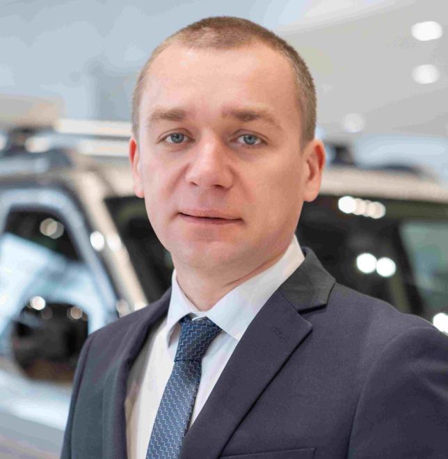 Денис Голиков