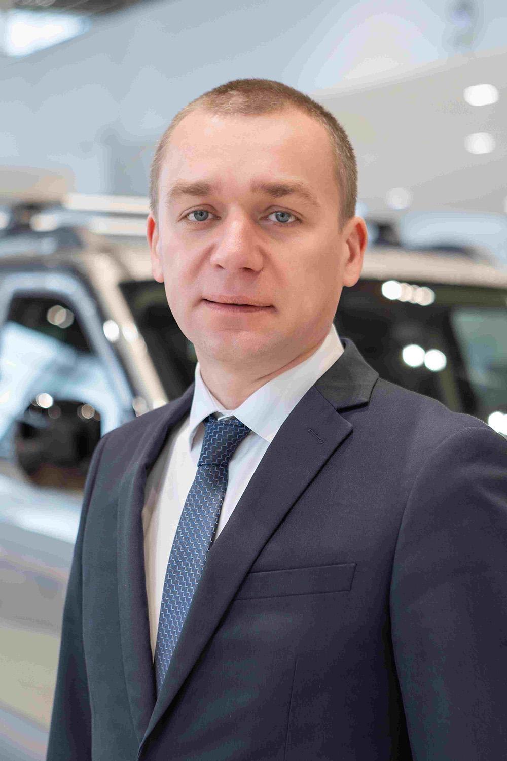 Денис Голиков