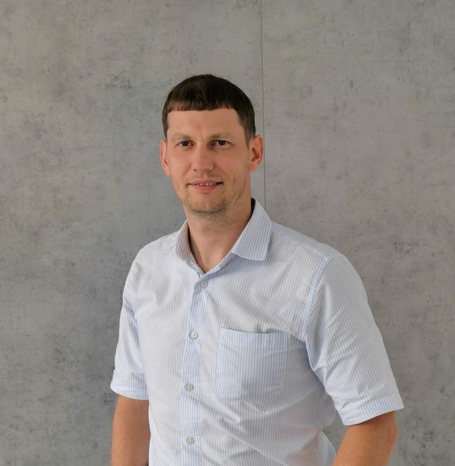 Александр Новиков