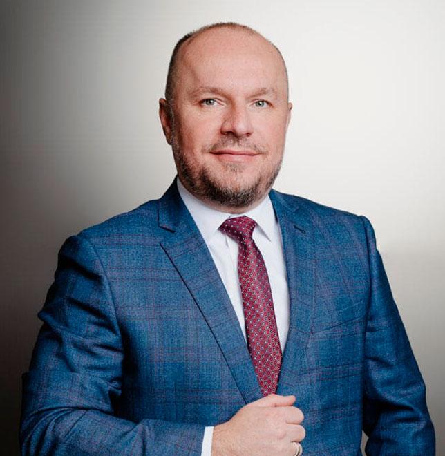 Александр Савельев